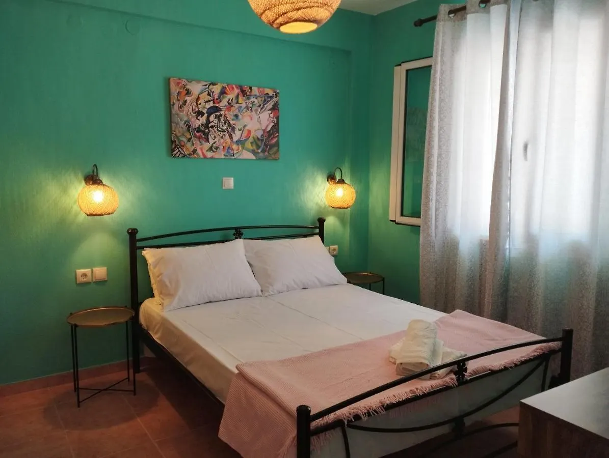 Apartment The Grapevine Rooms Poros  Greece