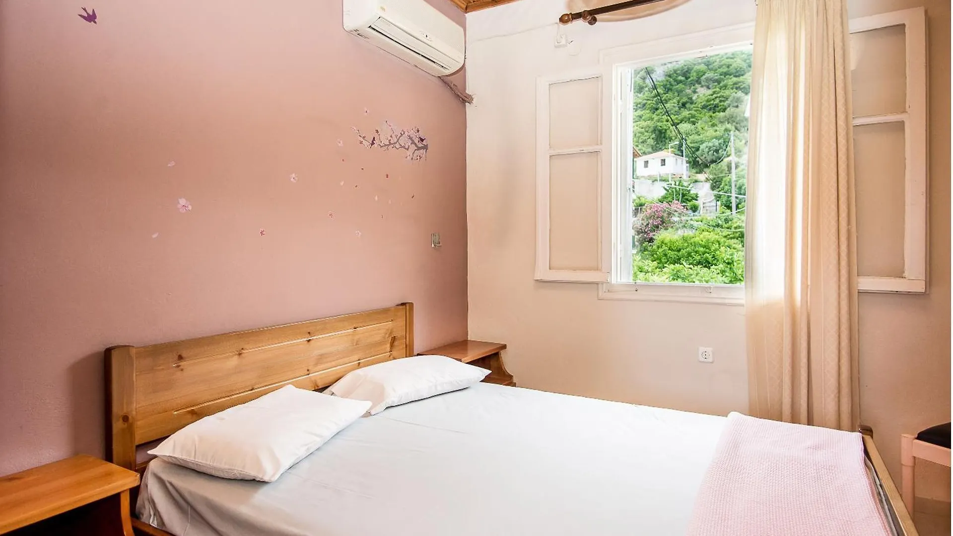 The Grapevine Rooms Poros  Apartment Poros (Kefalonia)