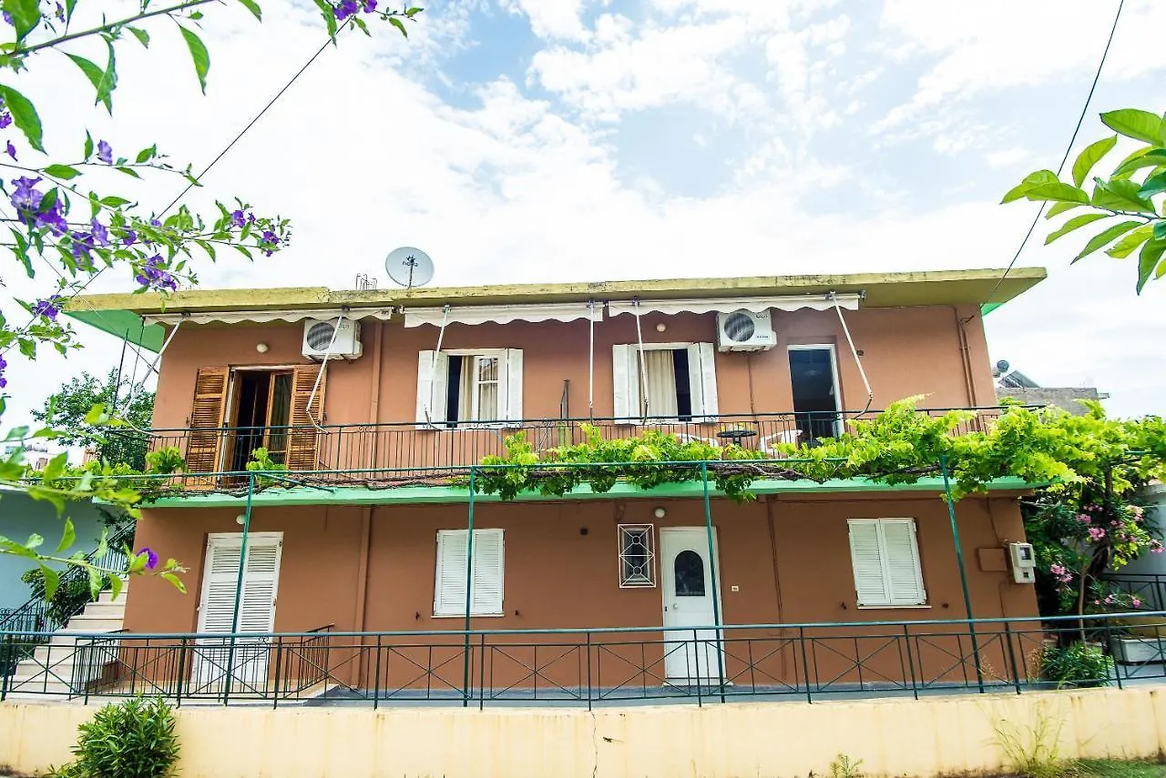 The Grapevine Rooms Poros  Apartment Poros (Kefalonia)