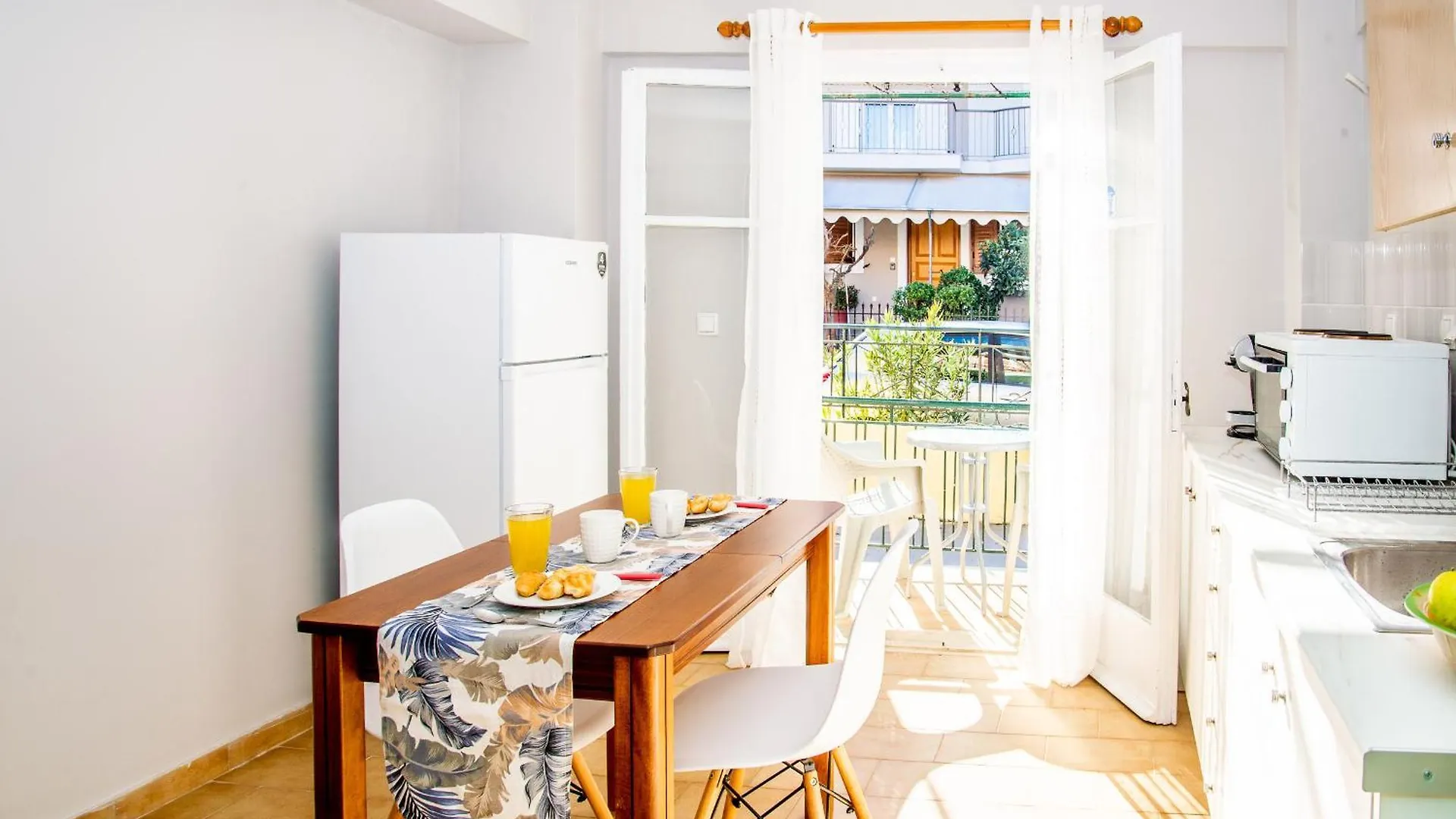 The Grapevine Rooms Poros  Apartment